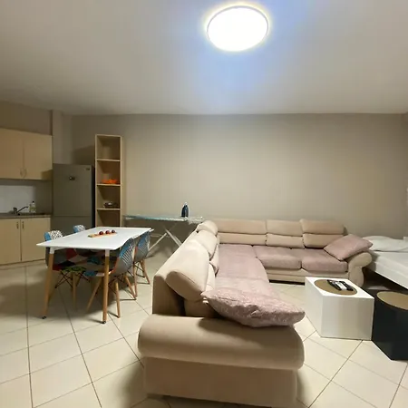 Riviera شقة